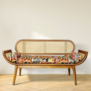 WOODEN BENCH MADE IN TEAK WOOD