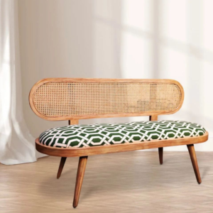 WOODEN BENCH MADE IN TEAK WOOD