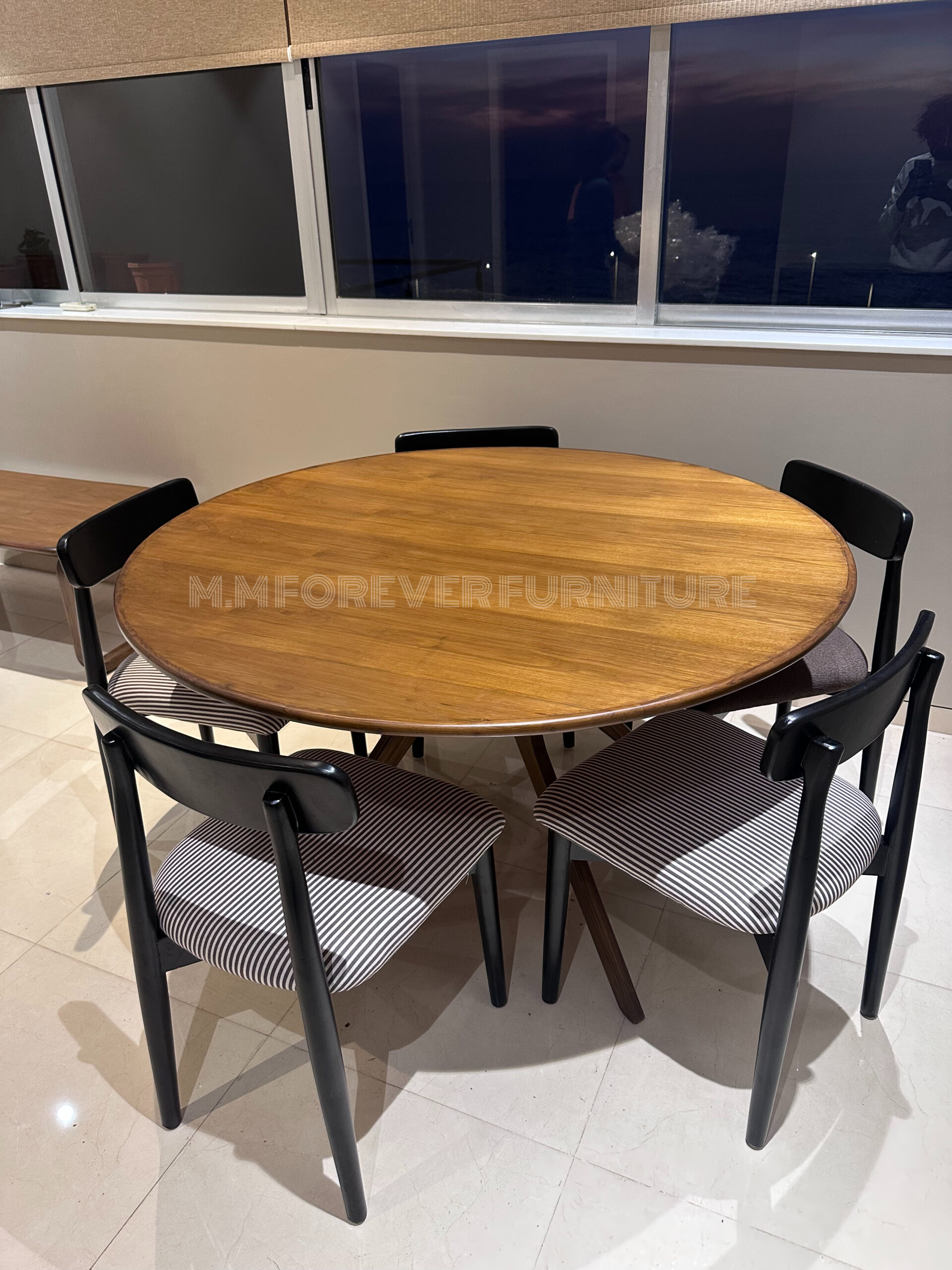 ROUND Wooden Dining TABLE MADE IN TEAK WOOD - Image 4