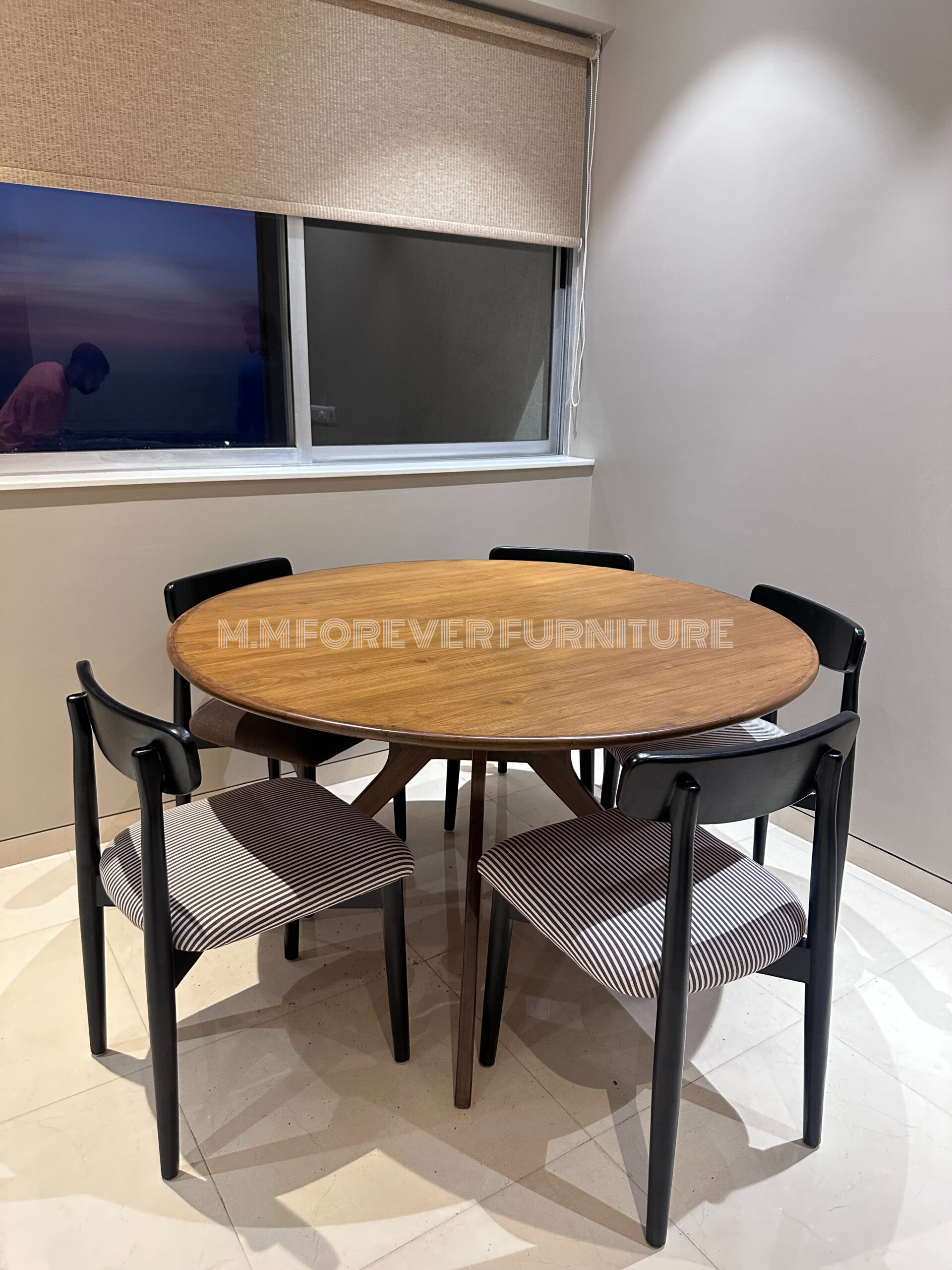 ROUND Wooden Dining TABLE MADE IN TEAK WOOD - Image 3